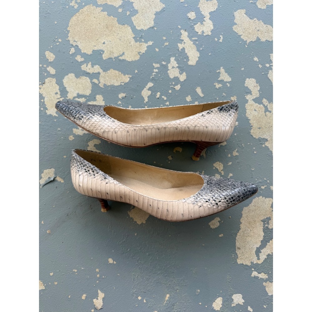 Stuart Weitzman Snakeskin Embossed Pointed Toe Kitten Heels Cream Grey 7.5